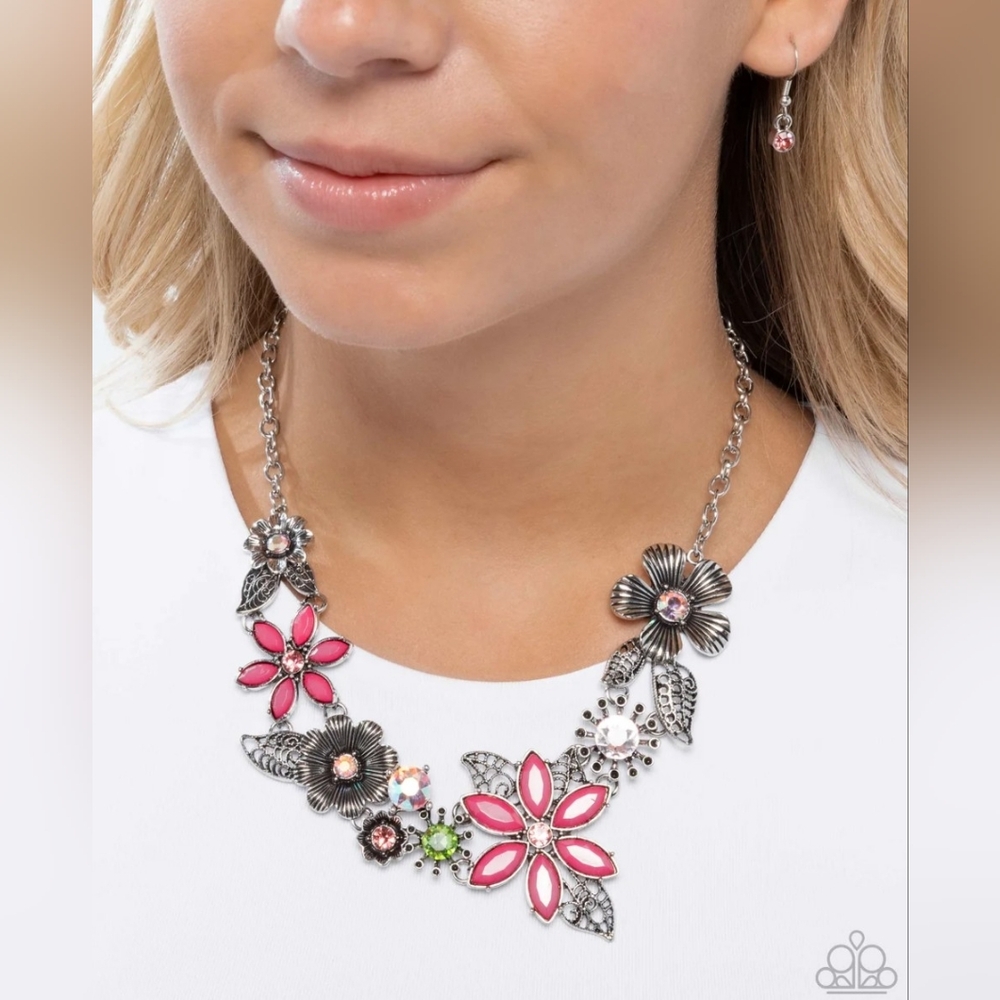 Paparazzi Pink and Silver Floral Necklace